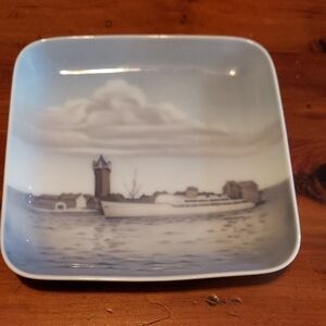 Blue and White Porcelain Square Plate